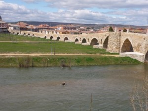 Puente de Orbigo           